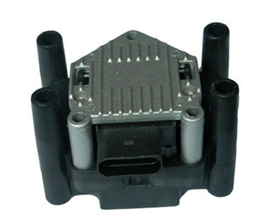 Pojazd z elektroniczną cewką zapłonu zastępującą 032905106
