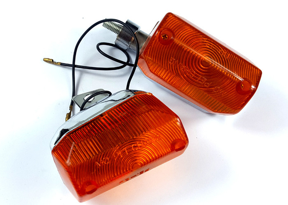 Plastikowa lampa motocyklowa / włącznik światła V50 F i R Pomarańczowa osłona Biała obudowa